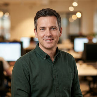 Daniel Carter prikazan je u profilu kao Chief Technology Officer u Zlato Kapitov